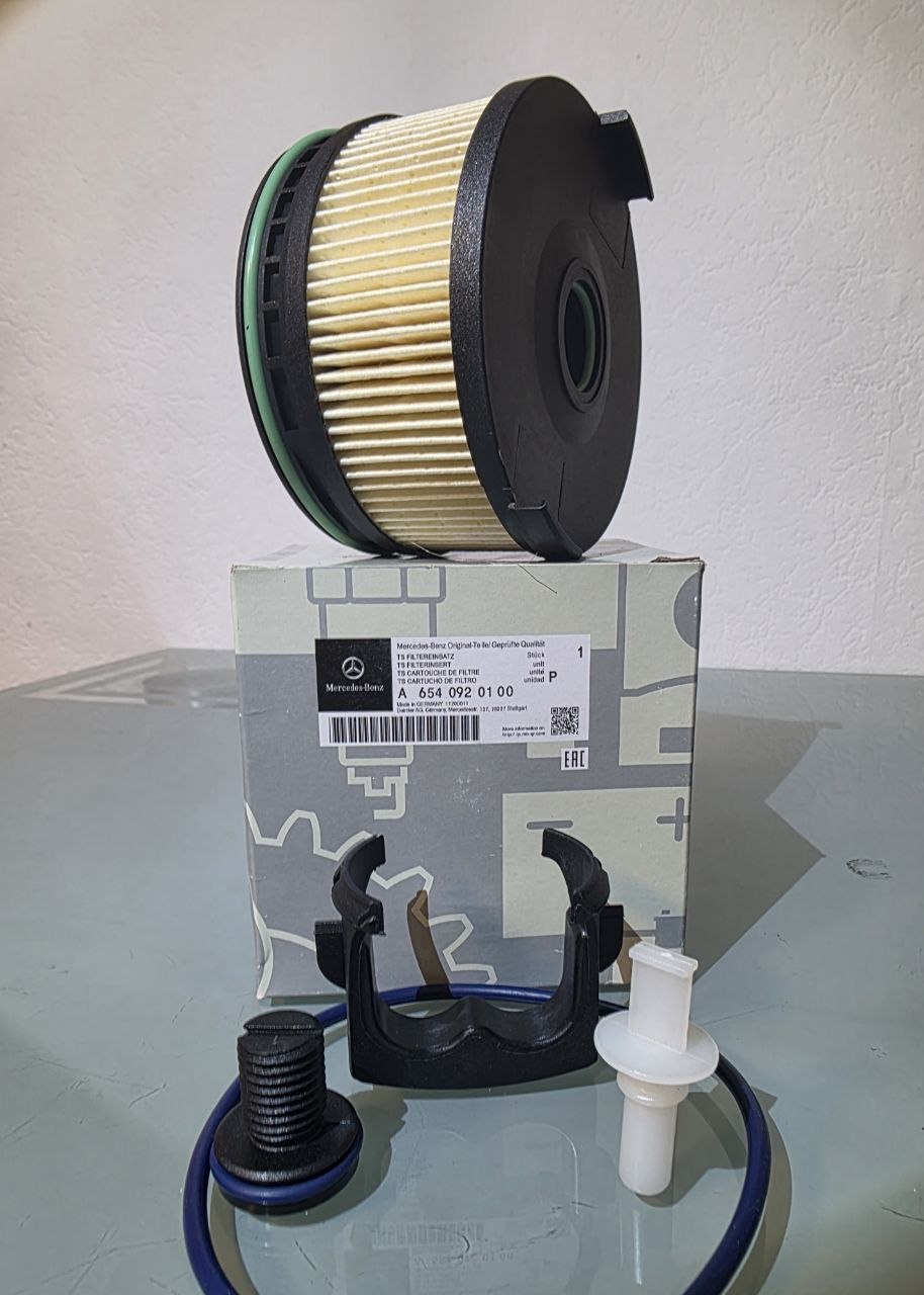 Original Mercedes-Benz Oil Filter – OEM Engine Protection & Performance