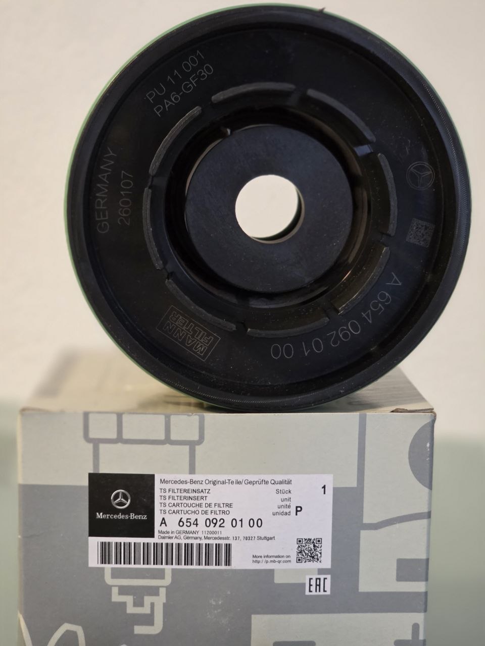Original Mercedes-Benz Oil Filter – OEM Engine Protection & Performance