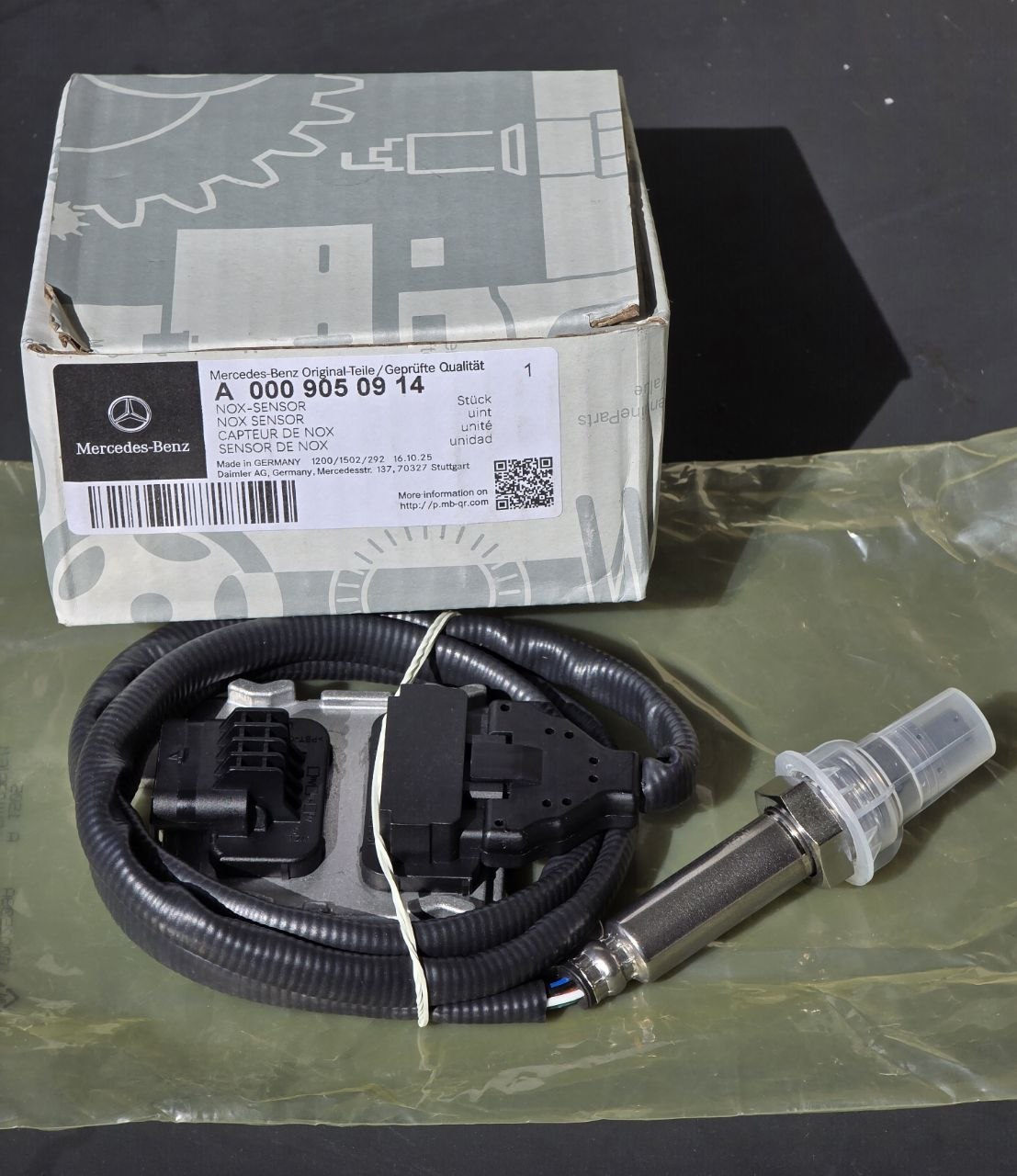 Mercedes-Benz NOx Sensor A0009050914 | Original Exhaust Nitrogen Oxide Sensor