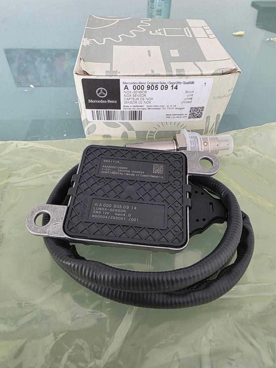 Mercedes-Benz NOx Sensor A0009050914 | Original Exhaust Nitrogen Oxide Sensor